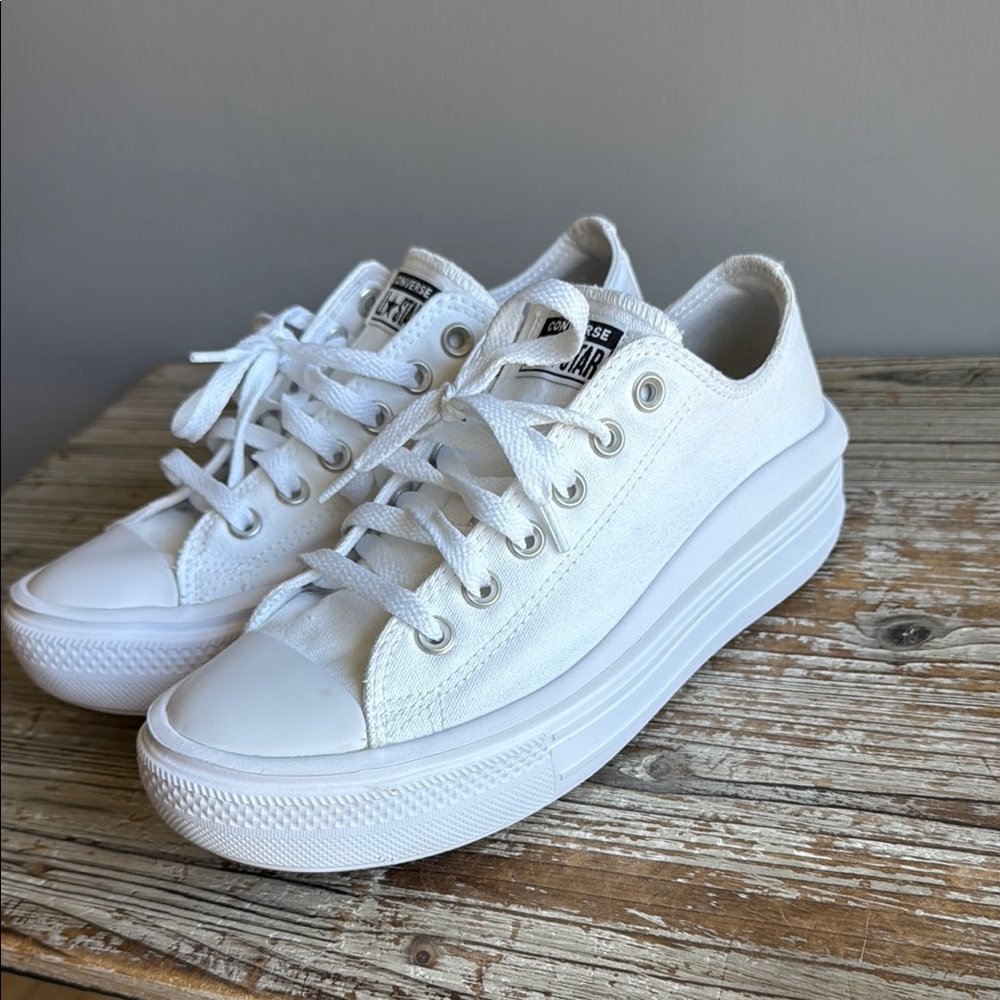 Converse White Sneakers Minimalist Design - Picture 2 of 7